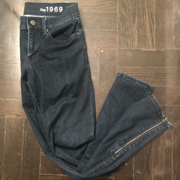 GAP Denim - GAP size 24 legging jean